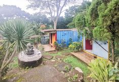 Exterior 6 Hotel Container Inn Puncak Mitra RedDoorz