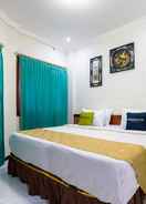 BEDROOM Urbanview Hotel Pasah Asi Gubeng by RedDoorz