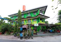 Exterior 6 Urbanview Hotel Pasah Asi Gubeng by RedDoorz
