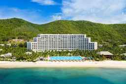 Vinpearl Resort & Spa Nha Trang Bay , USD 220.67
