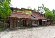 ภายนอกอาคาร 3 OYO 3693 Kopi Klotok Homestay Syariah