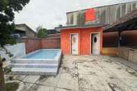 Swimming Pool Noora Villa Garut