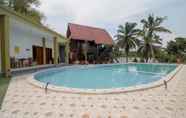 Swimming Pool 2 Bwalk Hotel Malang