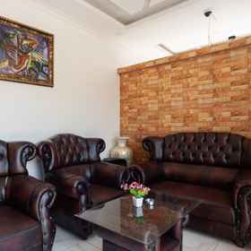Urbanview Resort Syariah Khansa Cisarua Puncak by RedDoorz 6, Hotel Puncak