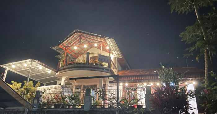 Bên ngoài BALQIS Homestay