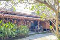 Bên ngoài Griya Gribig Guest House Mitra RedDoorz