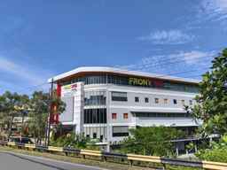 Front One Hotel Airport Solo, Rp 355.556