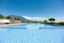 Swimming Pool Urbanview Resort Adang Zecky Cisarua Puncak by RedDoorz