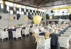Bar, Cafe and Lounge 7 Ayola Sunrise Hotel Mojokerto