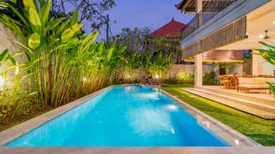 สระว่ายน้ำ 4 Villa Harmony