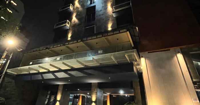 Bangunan CVS The Hotel