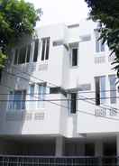 EXTERIOR_BUILDING MK House Senopati