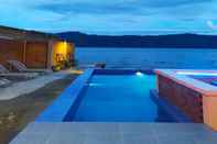 Swimming Pool Tamado Cottage