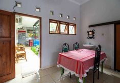 Others 5 RedDoorz near Hartono Mall