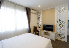 Entertainment Facility 3 Simmi 2 Luxury