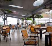 Bar, Cafe and Lounge 6 Nevada Ketapang
