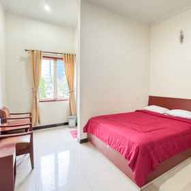 Bedroom 1 Hotel Gondang RedPartner, Cilegon Hotels