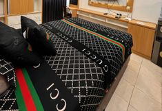 Bedroom 7 The Suite Metro Apartemen ( King Property )