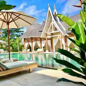 Swimming Pool 1 Rascals Hotel, Villa Gem Hotels