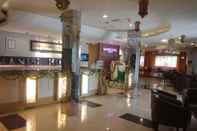 Lobi Manise Hotel