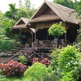 Exterior / Building 1 Jiang Lha Village, Hotel fernpresso @Khun Chang Khian