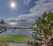 Swimming Pool 3 Manta Cottage Sea View Plus