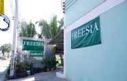 ภายนอกอาคาร 6 Freesia Guesthouse Klong Luang