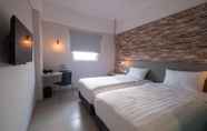 Kamar Tidur 4 Hotel 88 Bekasi By WH