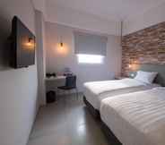 Bedroom 4 Hotel 88 Bekasi By WH