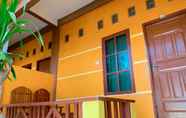 Lobi 3 Cici Guest House