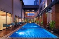 Swimming Pool Swiss-Belinn Timika