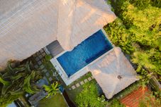 สระว่ายน้ำ Kecapi Villa Seminyak by Ini Vie Hospitality