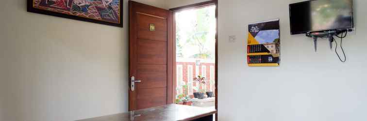 Sảnh chờ RedDoorz Syariah near Alun Alun Pacitan 2