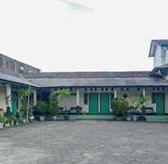 Bangunan 2 RedDoorz Syariah @ Hotel Sidomulyo Pacitan