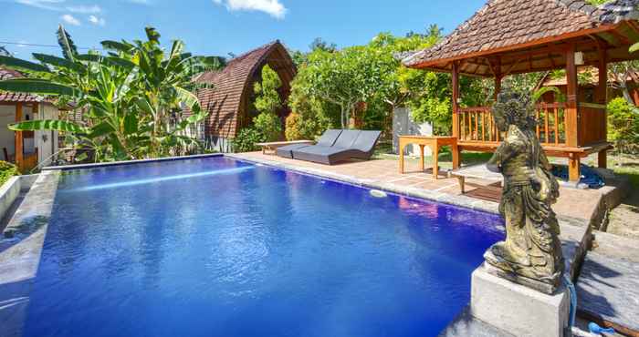 Swimming Pool The Tandjung Cottage