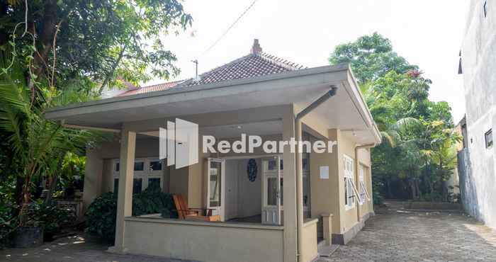 ภายนอกอาคาร Villa Dora Jogja Mitra RedDoorz near Malioboro Area