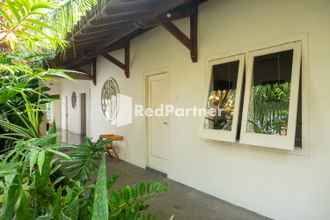 Exterior 4 Villa Dora Jogja Mitra RedDoorz near Malioboro Area