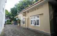 ภายนอกอาคาร 6 Villa Dora Jogja Mitra RedDoorz near Malioboro Area