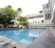 Swimming Pool 4 Luminor Hotel Banyuwangi By WH