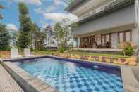 Swimming Pool Mandhasativa Homestay