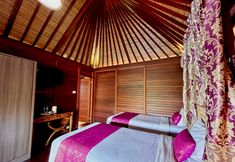 Lobi 4 Puri Karang Besakih