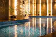 Swimming Pool Grand Orchardz Hotel Kemayoran