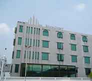 Exterior 4 RoomQuest Bangkok Don Mueang Airport 1