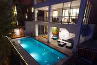Kolam Renang 6 BR Hill View Villa with a private pool 2