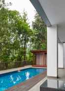 null 6 BR Hill View Villa with a private pool 2
