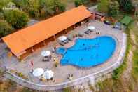 Swimming Pool Orchard Home Resort Nam Cat Tien