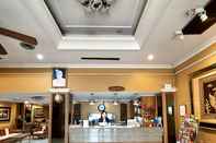 Lobi Traveller Inn Hotel