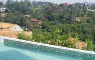 Kolam Renang 7 Cozy Villa Mawar