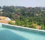 Swimming Pool 7 Cozy Villa Mawar