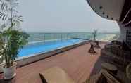 Swimming Pool 5 De Lamour Hotel